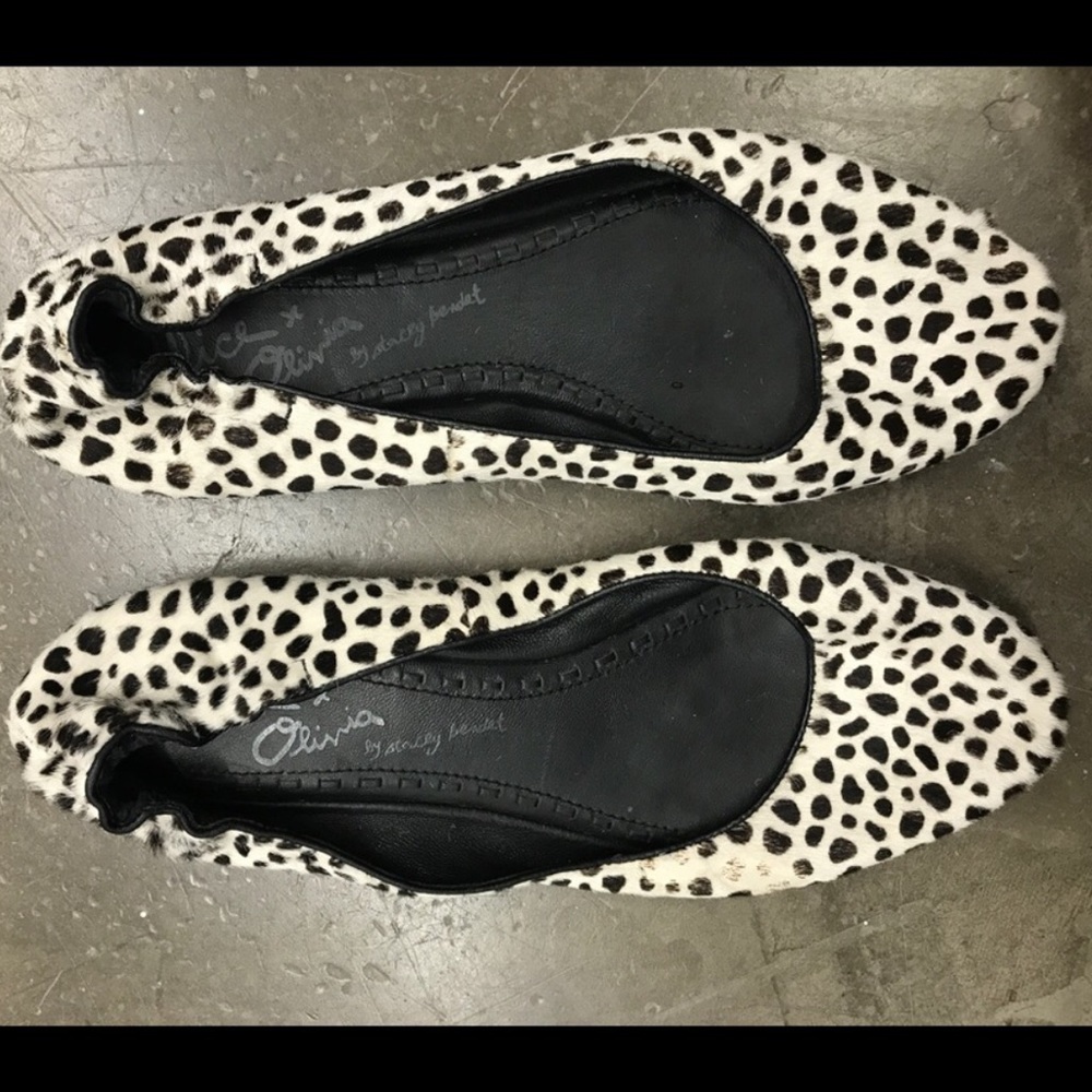 Alice + Olivia Animal Print Flats